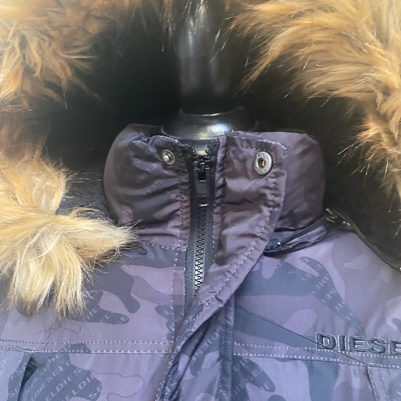 Diesel - Picture 4 of 12